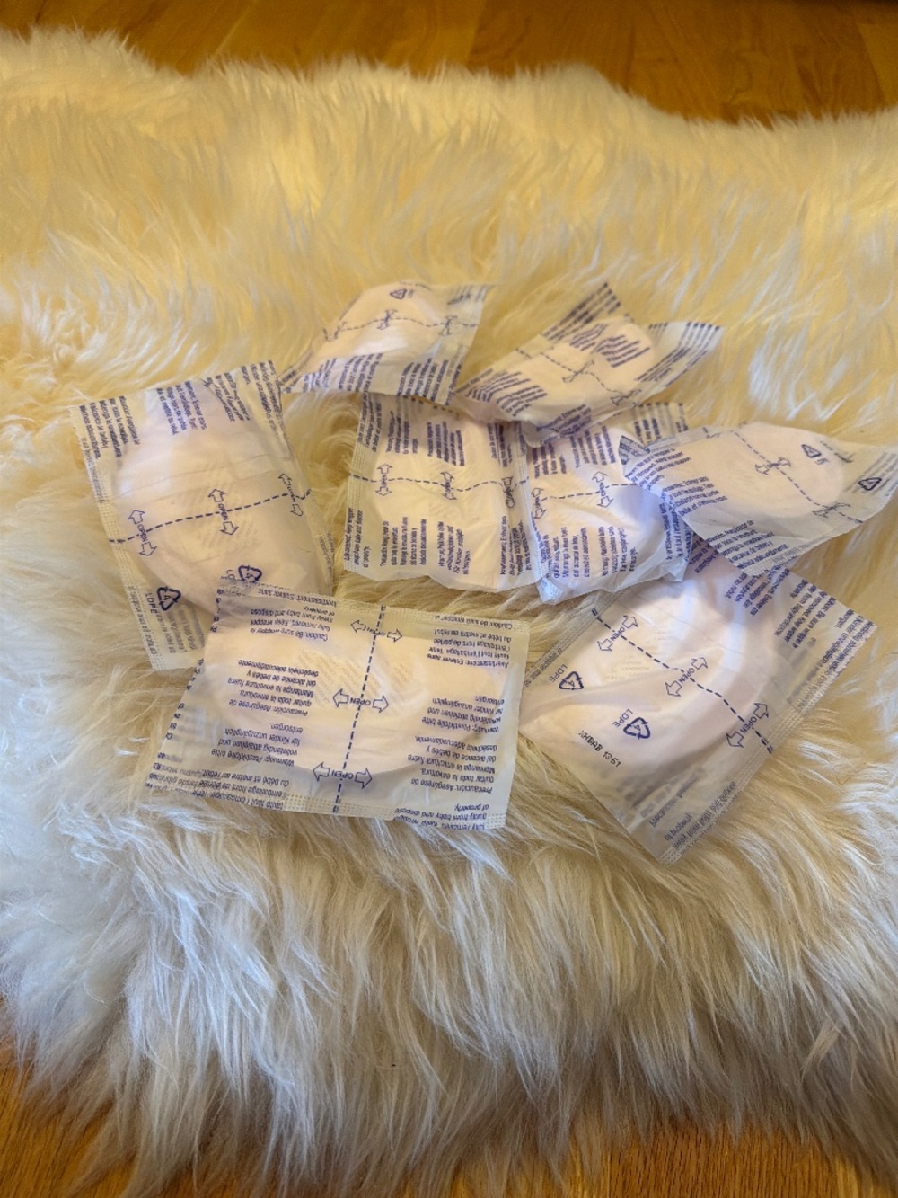 Free add-on item - Breast pads for nursing - 8 packs